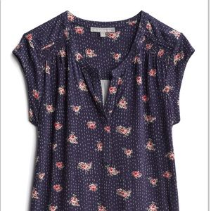 Danielrainn. Size M.